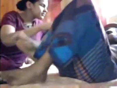 యంగ్ అండ్ ఫన్ వీడియో (ఎరిన్ స్టోన్)
