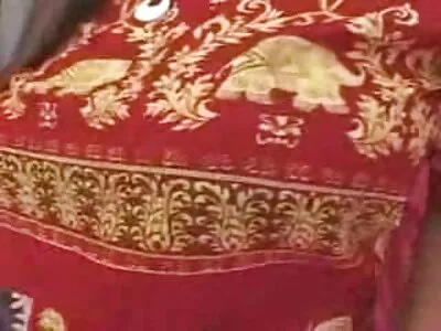 ఏంజెలా వైట్ & మిస్టర్ పీట్ టునైట్స్ గర్ల్‌ఫ్రెండ్